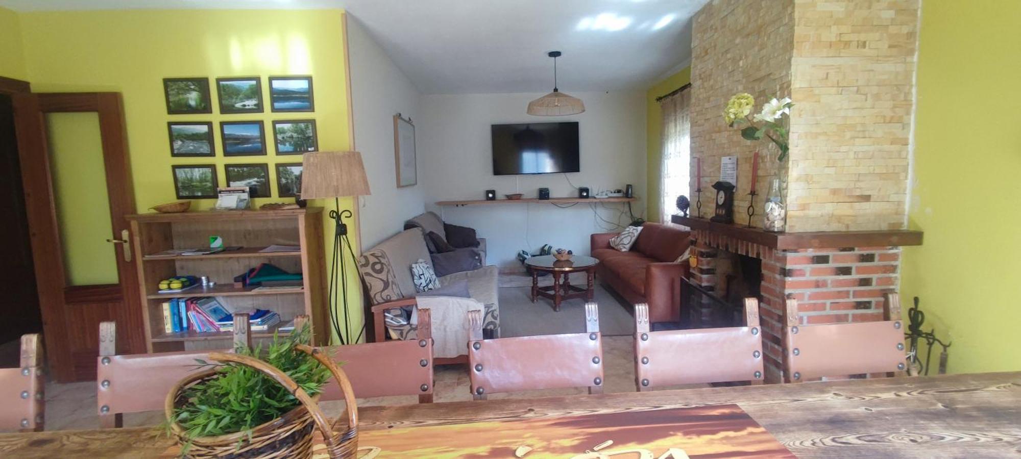 Hostal El Rincon De Gredos Navaluenga Exterior foto